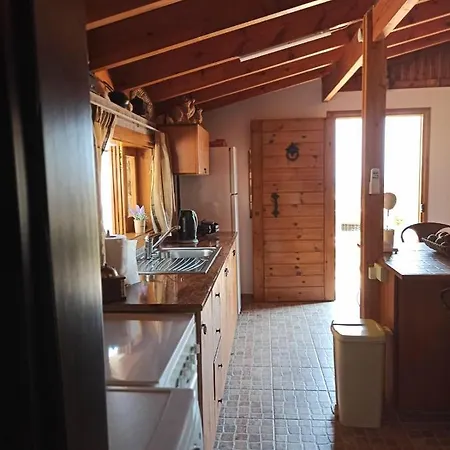 Aretis Sea View House *